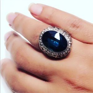 Beautiful Blue Sapphire Fashion Ring Silver Tone